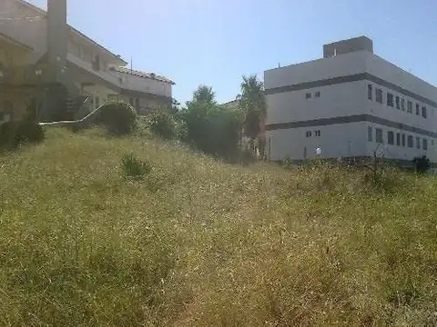 Paseo 144
