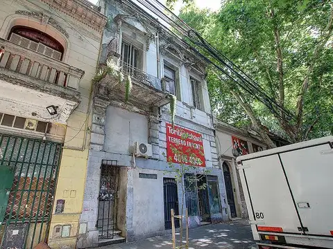 Estratégico terreno en el corazón de Almagro para 690 metros vendibles