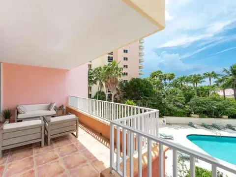 Crandon Blvd #405