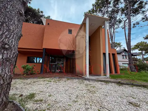 Casa en Alquiler Temporal en Pinamar, USD 5.500