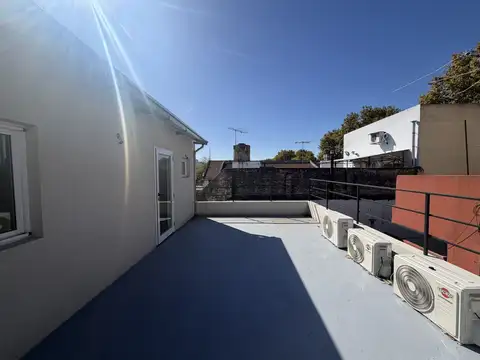 PH 111M2 VILLA URQUIZA REFACCIONADO C/ TERRAZA .- NO ES APTO CREDITO