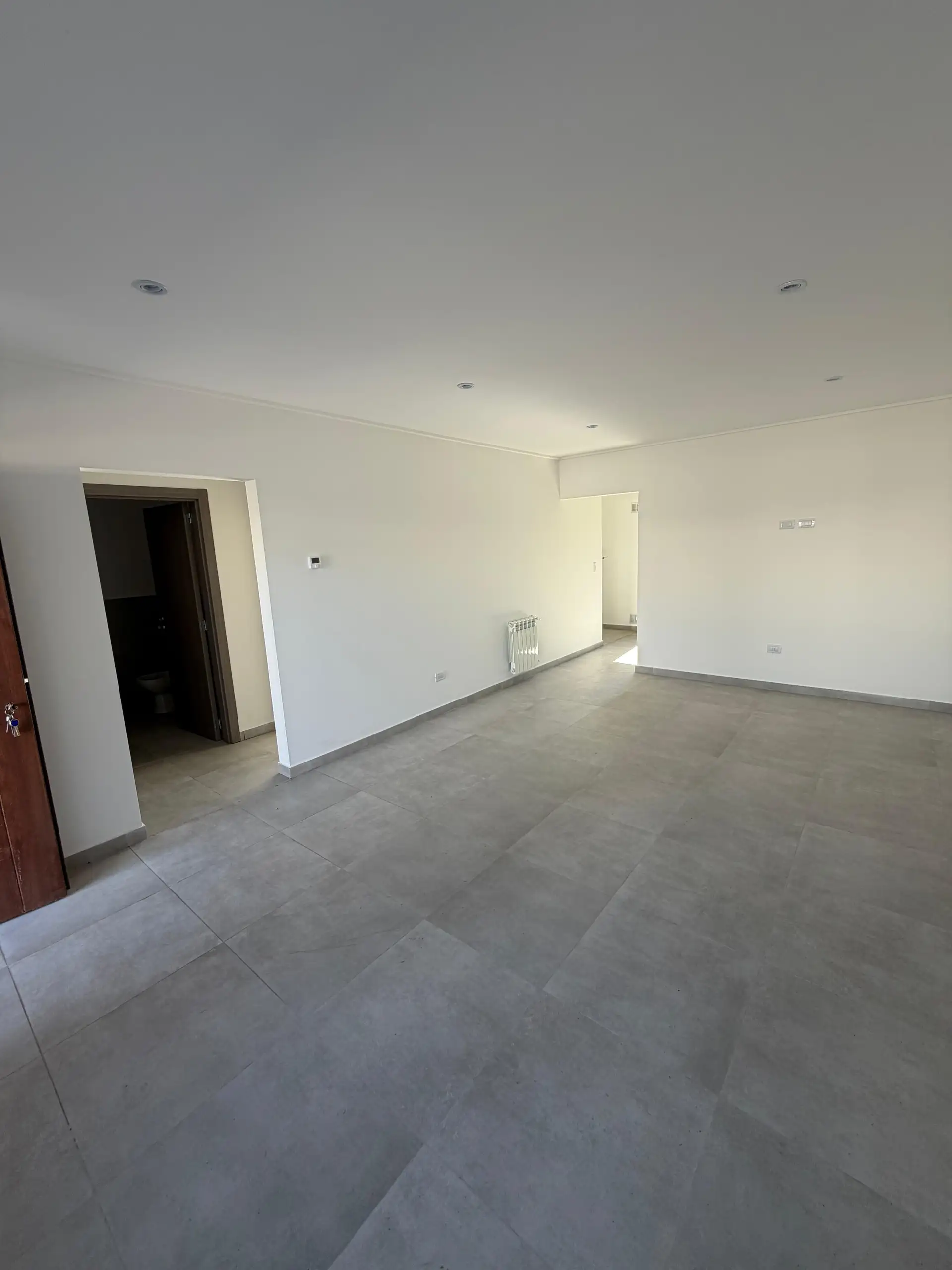 Casa a estrenar 2 dorm 82m² con patio verde — Barrio Hipódromo, Tandil