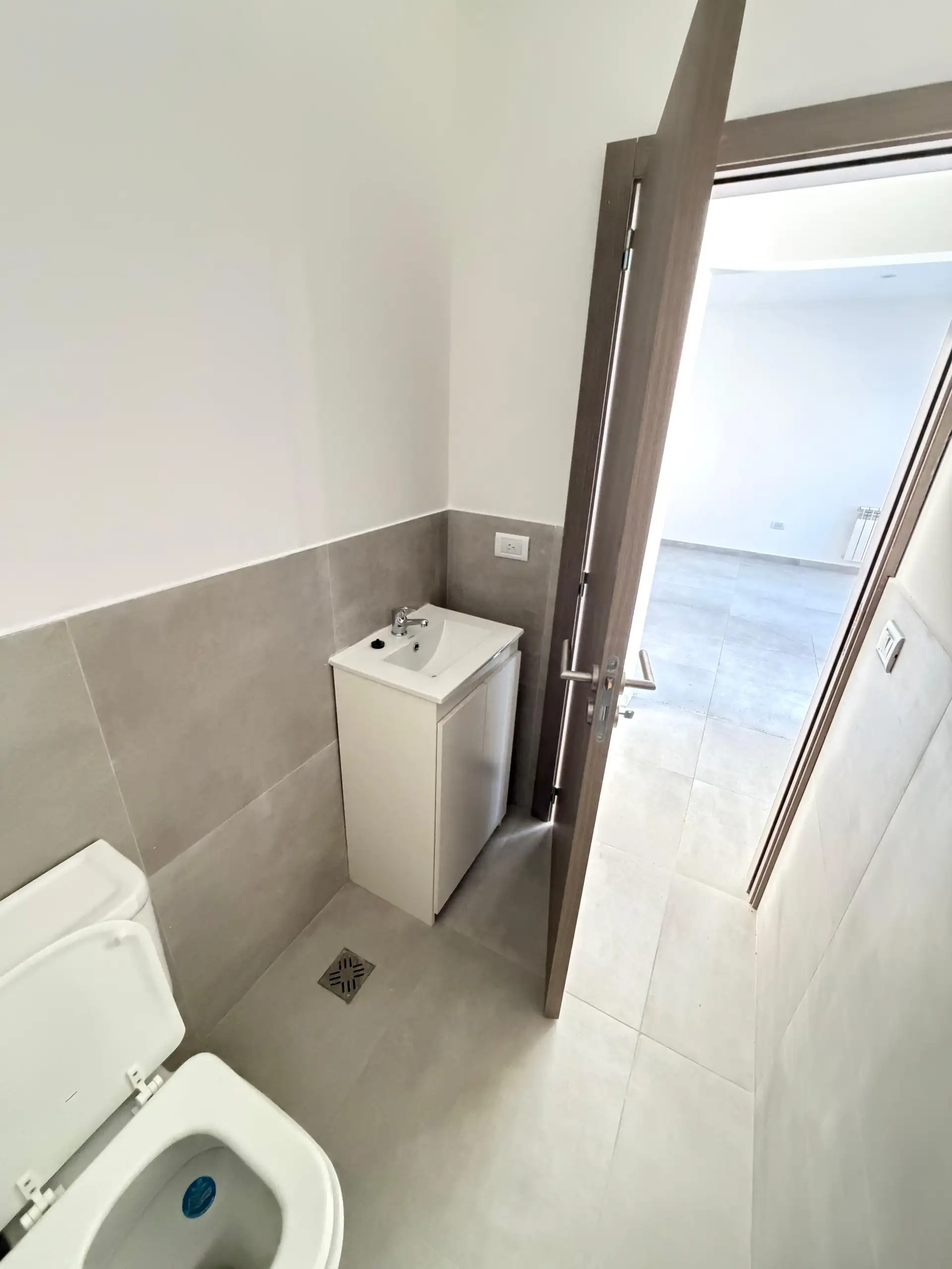 Casa a estrenar 2 dorm 82m² con patio verde — Barrio Hipódromo, Tandil