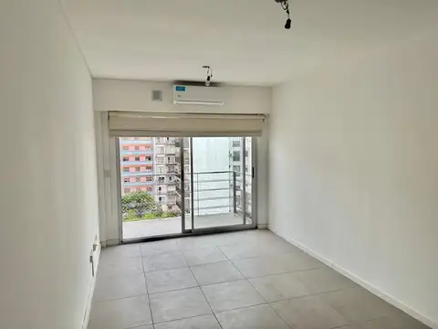 Alquiler 2 Ambientes Muy Luminoso con Cochera en Belgrano