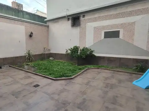 Depto Tipo Casa en Venta en Avellaneda, USD 219.000