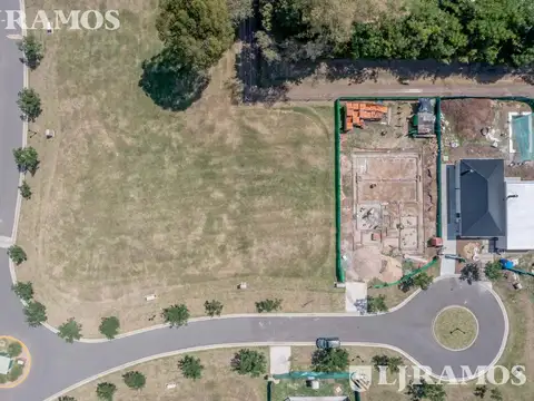 Construí tu casa en Barrio Privado Santo Tomás, Pilar. Excelente ubicación.