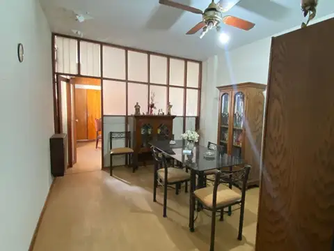 VENTA OFICINA 1 PISO CENTRO DE MORON