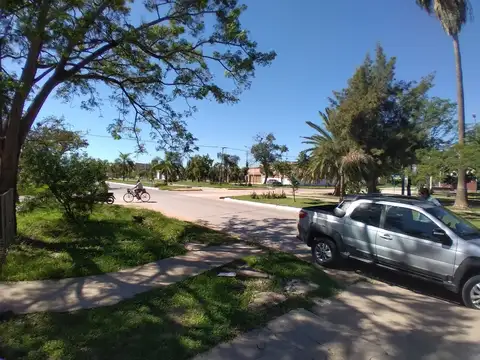 AVDA JUAN D PERON 1000