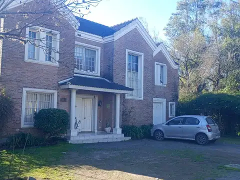 Casa - ALQUILER_TEMPORAL - Argentina, Bella Vista - Champagnat 3156
