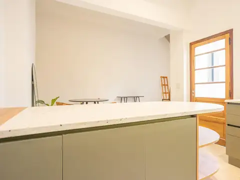 Depto Tipo Casa 5 ambientes con 2 baños