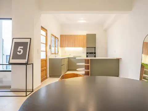 Depto Tipo Casa en Venta de 5 ambientes