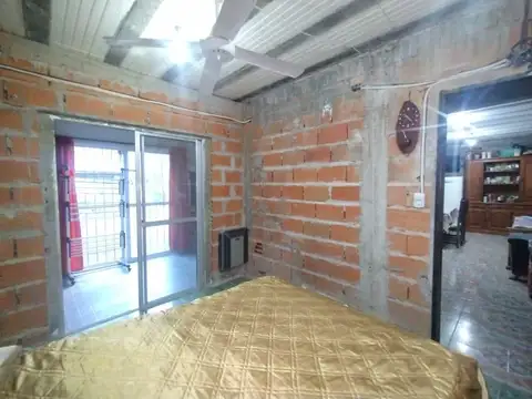 Casa en Venta con 4 cocheras