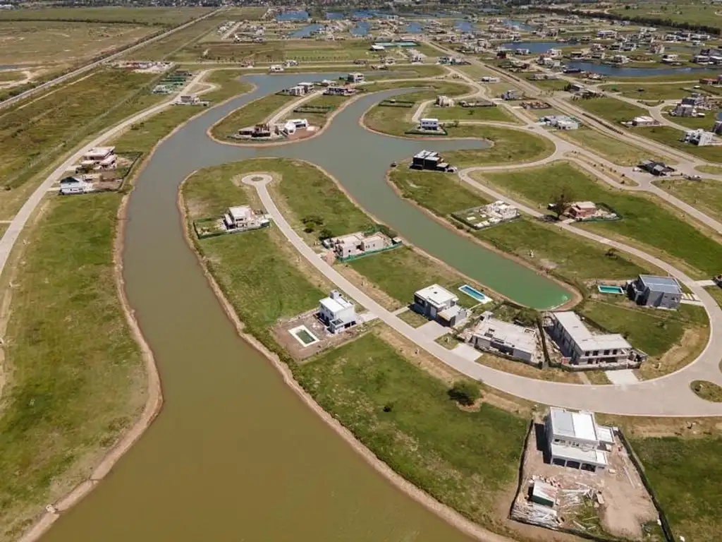 Lote a laguna en venta barrio Sebastian Gaboto  - Foto 16