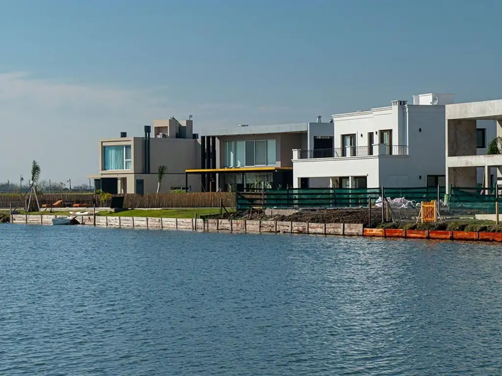 Lote a laguna en venta barrio Sebastian Gaboto  - Foto 13