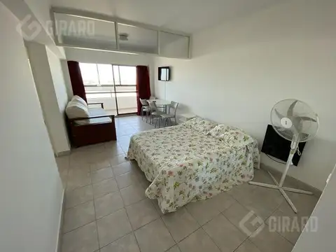 Alquiler temporario 2026, depto con vista a plaza colon, zona Centro.  4 huespedes