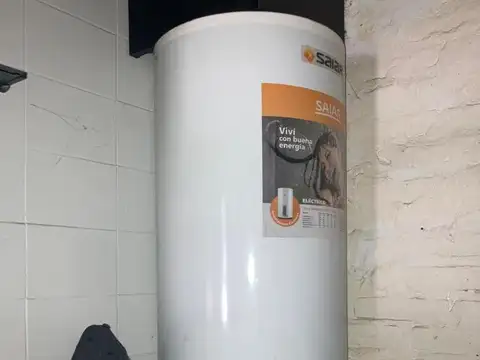 Excelente Casa en Venta con pileta Tortuguitas