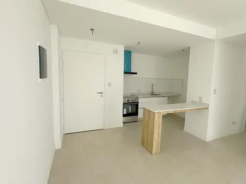 Av.  Salvador Maria del Carril 5000