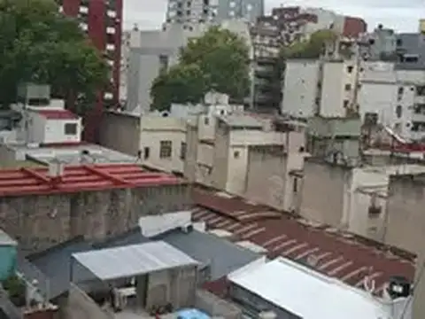 BUEN MONOAMBIENTE DIVIDIDO EN BUENA UBICACION