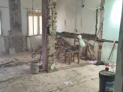 Casa en Venta en Burzaco, USD 55.000