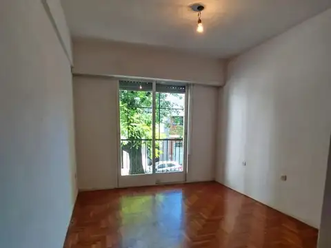 Depto Tipo Casa en Venta 40 años