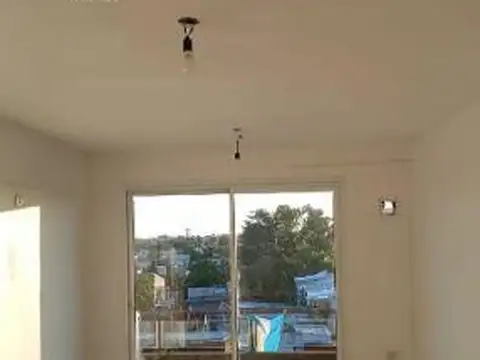 Departamento 2 Ambientes con Balcón en Venta en San Fernando