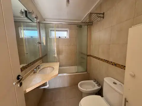 Departamento en Alquiler con 1 cocheras
