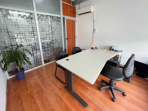 Oficina en Alquiler en Parque Patricios, $ 1.700.000