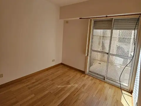 Departamento en Alquiler en Republica De La Sexta, $ 800.000