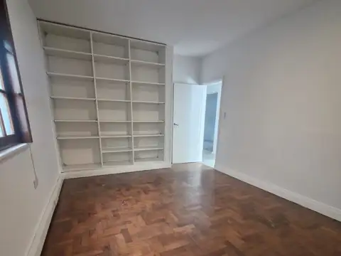 ALSINA 1200, Piso PB