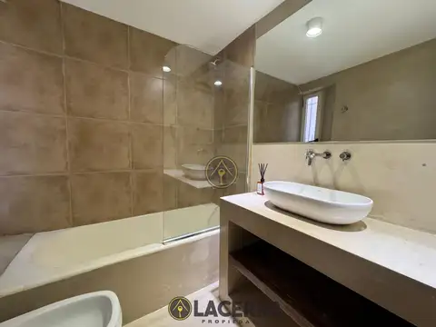 Alquiler de casa en el bajo de San Isidro