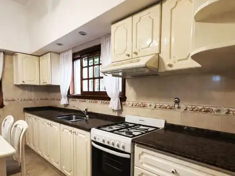 Depto Tipo Casa en Venta de 3 ambientes