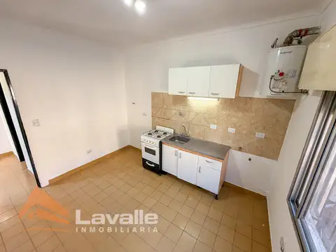 Depto Tipo Casa en Alquiler en Ezpeleta Este, $ 500.000