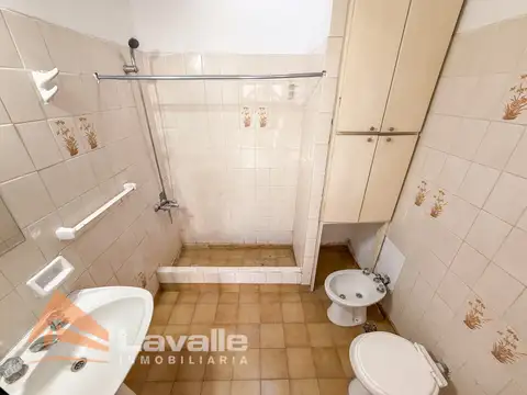 Depto Tipo Casa en Alquiler con 1 cocheras