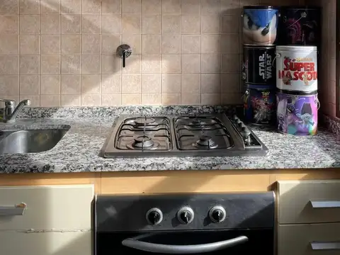 Los Alerces Depto En Venta 700