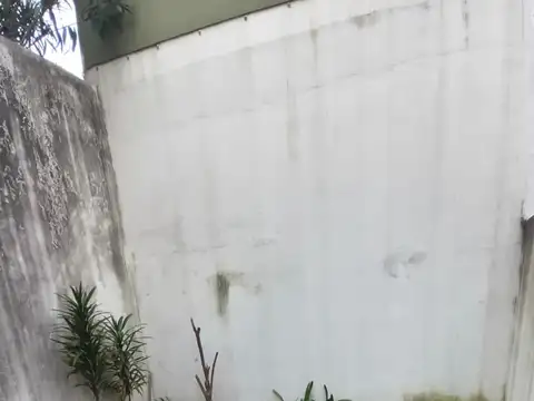 Depto Tipo Casa 2 ambientes con 1 baño