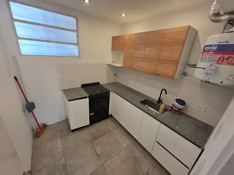 Depto Tipo Casa en Alquiler 40 años