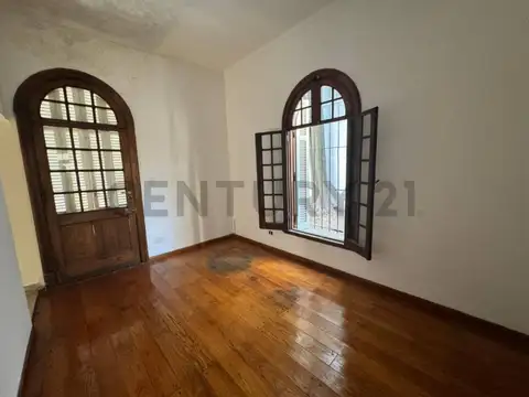 Casa en Alquiler 76 años