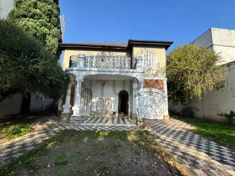 Crisólogo Larralde 5600, Piso 0