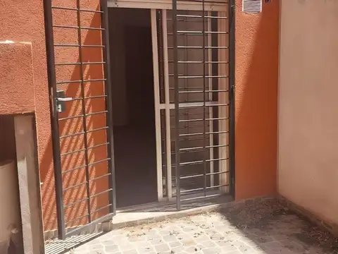 Monoambiente con Patio