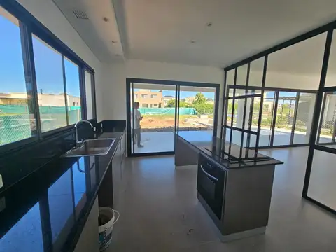 Casa en Venta al Este