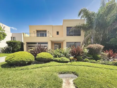 CASA 5 AMBIENTES EN VENTA SANTA RITA A LA LAGUNA 