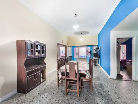 Casa 3 ambientes con 1 baño