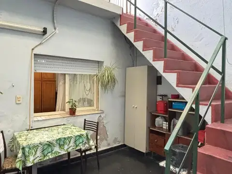 PH en VENTA 2AMB amplios C/Patio y Terraza. VILLA LURO