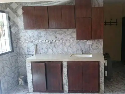 VENTA-CASA-3DORMITORIOS-BARRIO CENTRO-CATRIEL-RIO NEGRO-ANATUYA 300