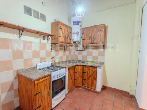 Depto Tipo Casa en Alquiler 40 años