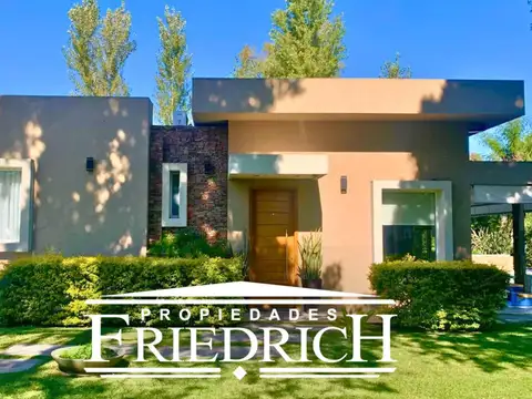 CASA EN VENTA EN CARDENAL DEL MONTE