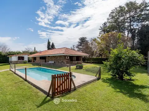 VENTA | PERMUTA - Casa de 2 dormitorios, jardín, piscina. Cotos de Alameda, Roldán - APTO CRÉDITO.