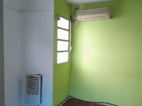 Depto Tipo Casa en Alquiler en El Palomar, $ 700.000