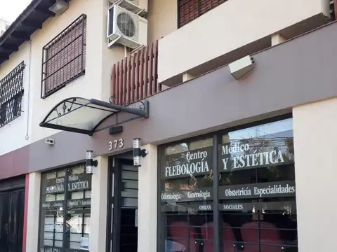 PROPIEDAD USO PROFESIONAL MORON CENTRO CALLE BROWN AL 300