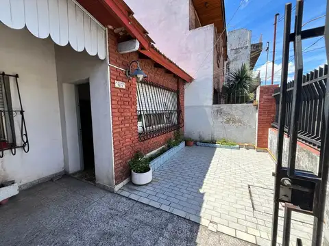 Casa 3 amb Patio Jardin Cochera en Lomas Del Mirador